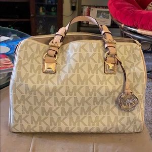 MK Grayson Medium Tote. Perfect condition.